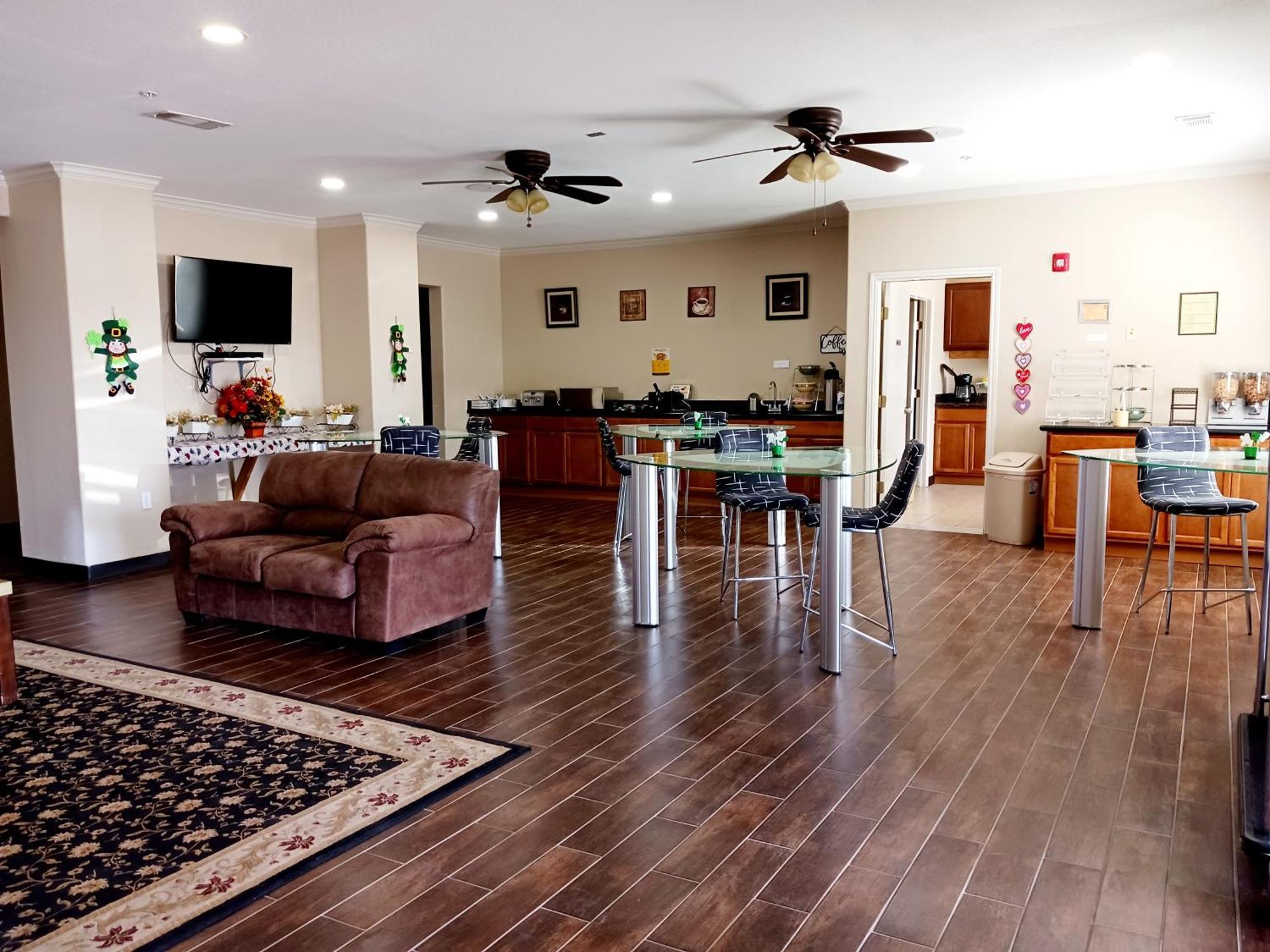 Yorktown Inn And Suites Экстерьер фото