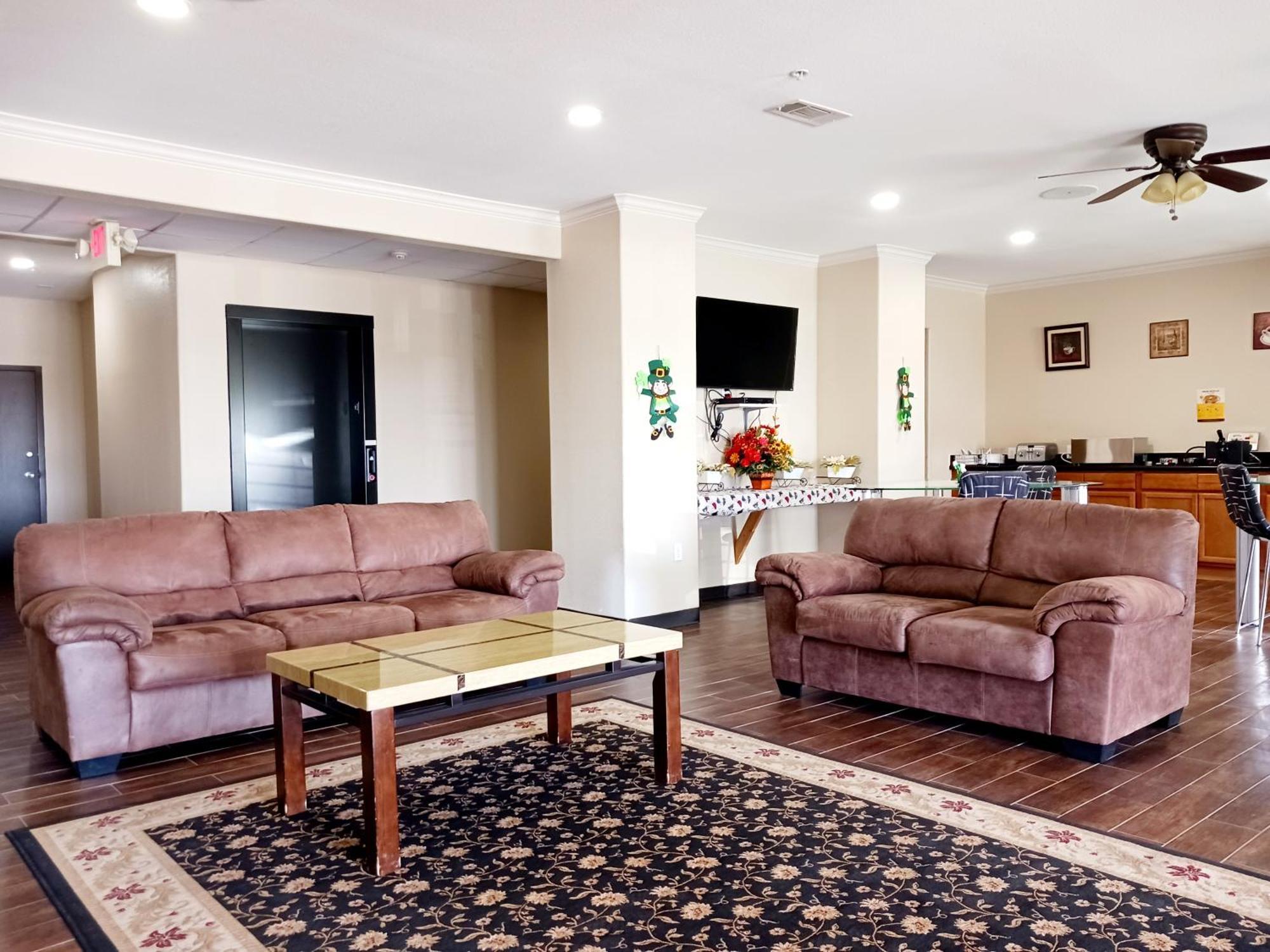 Yorktown Inn And Suites Экстерьер фото